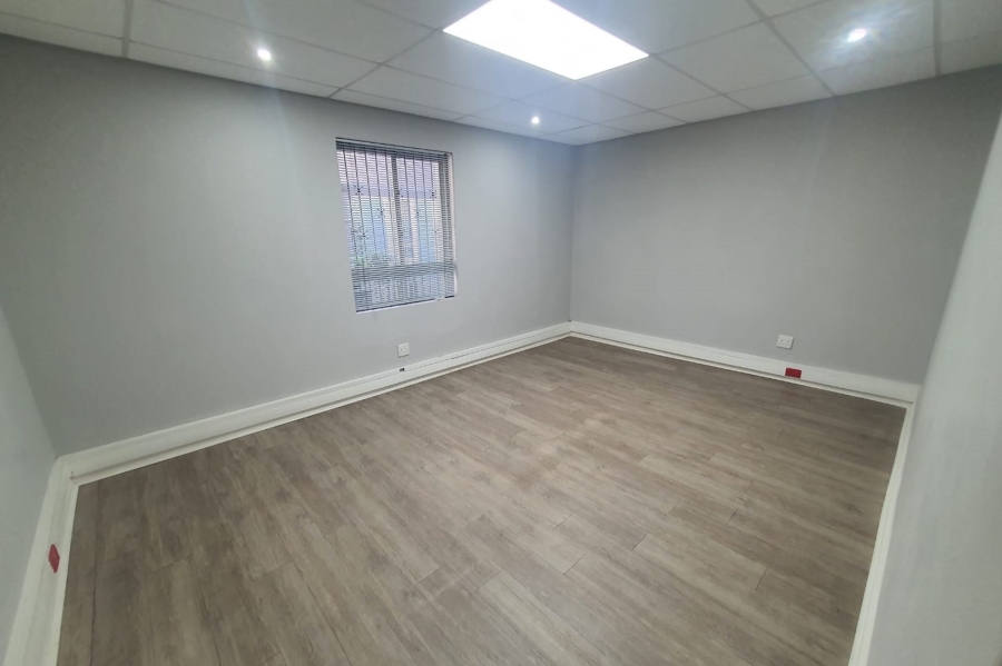 To Let commercial Property for Rent in Newton Park Eastern Cape